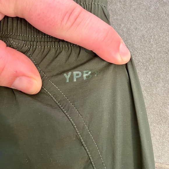 Abercrombie & Fitch YPB Crinkle Nylon Parachute Jogger Pants Olive Green XS - Picture 11 of 12